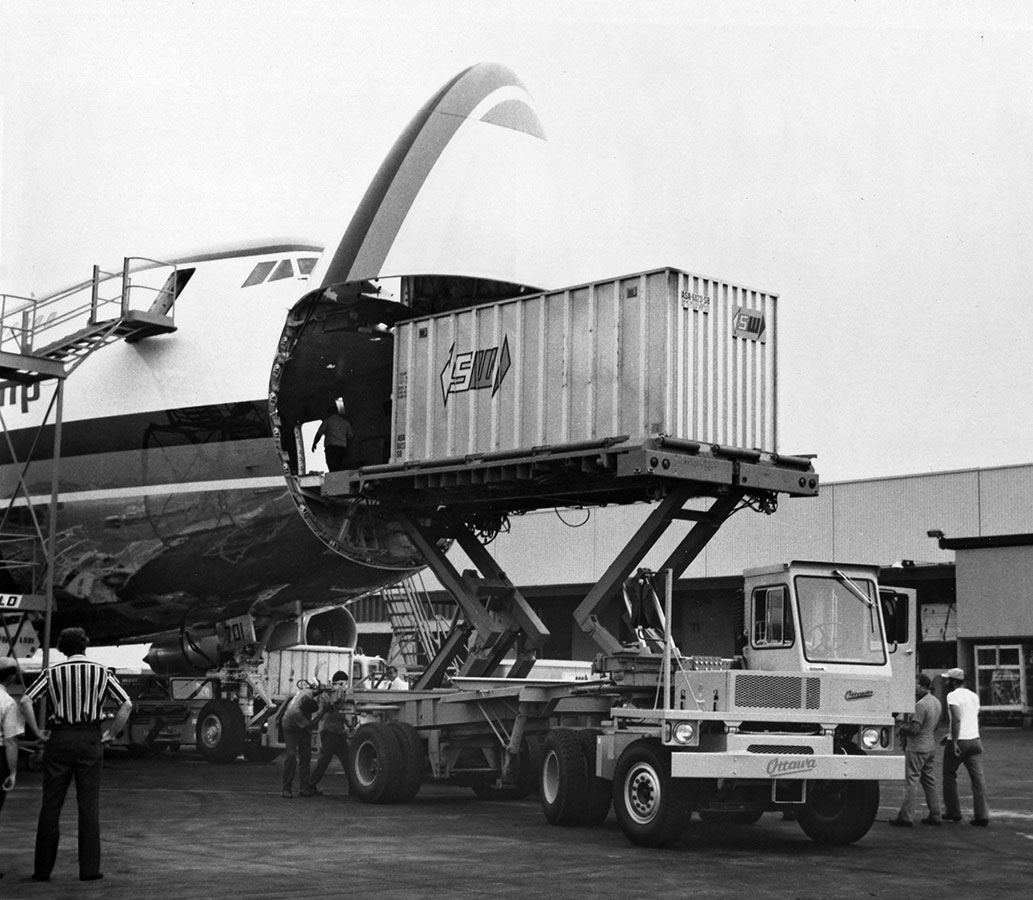 Seaboard and Containers for the Boeing 747F